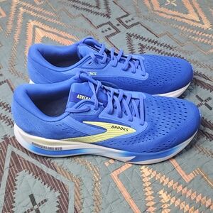 Brooks Adrenaline GTS 24 Running Shoes